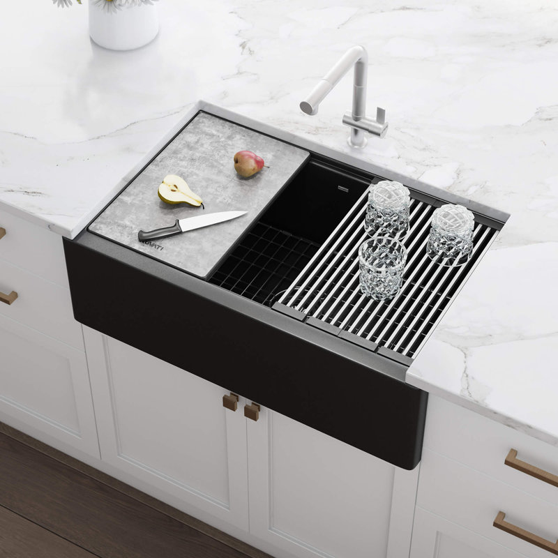 33" L x 21" W Farmhouse Kitchen Sink, Midnight Black