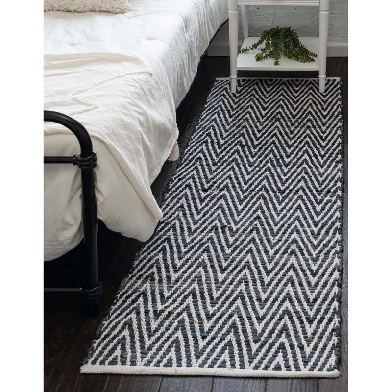 Hareesh Cotton Chevron Indoor Rug, Runner 2'2" x 6'1"