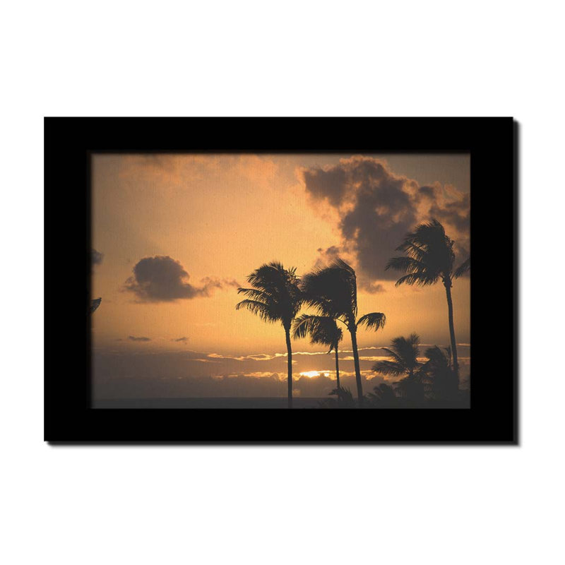 Maui Sunset par Kelly Wade. Impression sur papier - Montée et encadrée, H 44 po x l 64 po