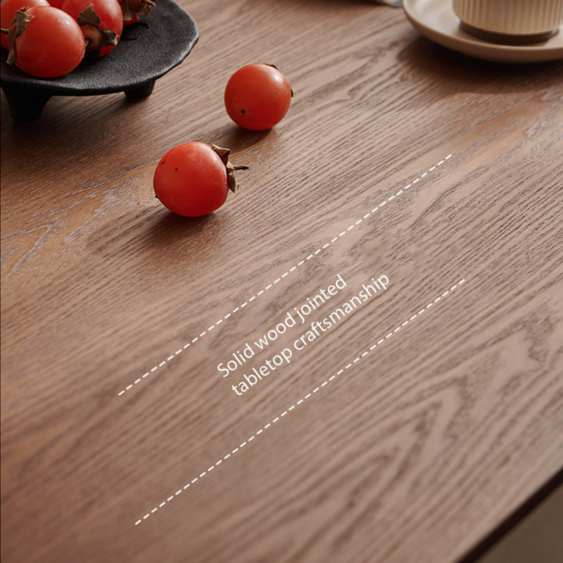 La petite table de conférence carrée de 27,56 po peut être utilisée par deux personnes., 29.53" H x27.56" W x27.56" D