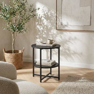 Table d'appoint compacte à deux niveaux avec tablette de rangement