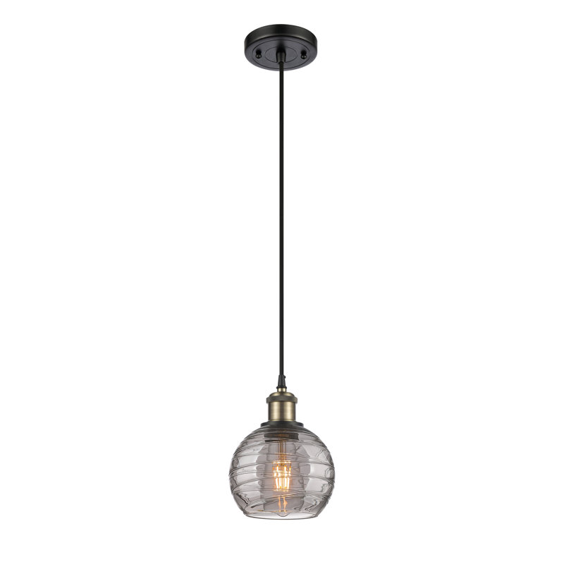 Luminaire suspendu à 1 lumière Carner, H 17,75 po x l 5,88 po x P 5,88 po, Noir/laiton antique