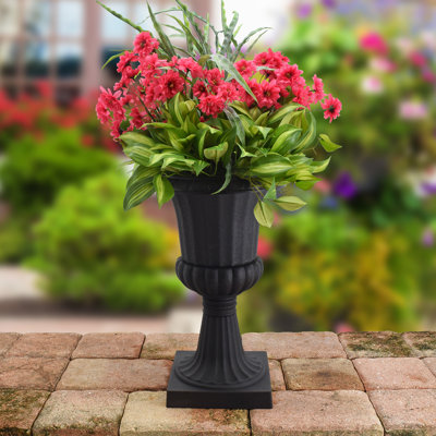 Pot de fleurs urne en plastique