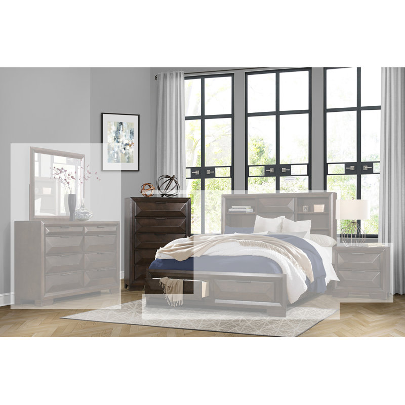 Pittsfield 34.25'' W 5 - Drawer Dresser