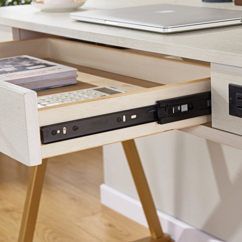 Bureau Primetto avec prises intégrées