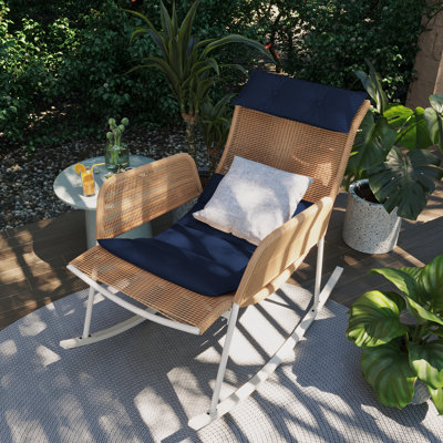 Chaise berçante d'extérieur en osier Tulsa