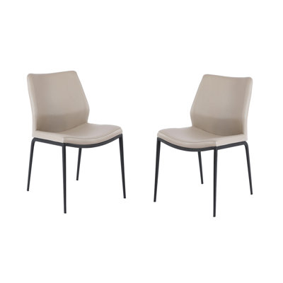 Chaise Buettner