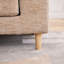 Banc de bout moderne rembourré-828644822