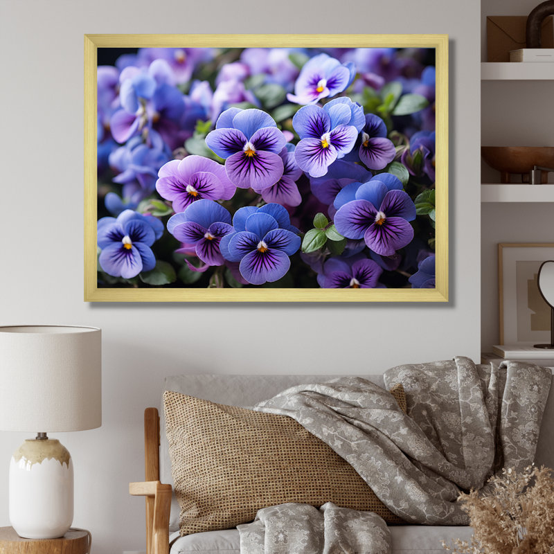 «Purple Pansies Field Vibrant» sur toile, H 12 po x l 20 po x P 1 po, Cadre doré simple