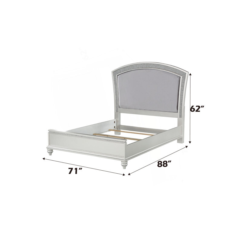 Lit en tissu et finition platine Maverick, Grand lit