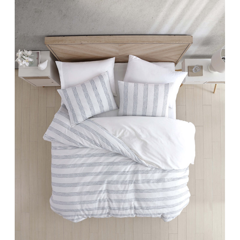Ensemble d'édredon en microfibre 3 pièces blanc / bleu / blanc Chopra, Édredon très grand et 2 très grandes taies déc