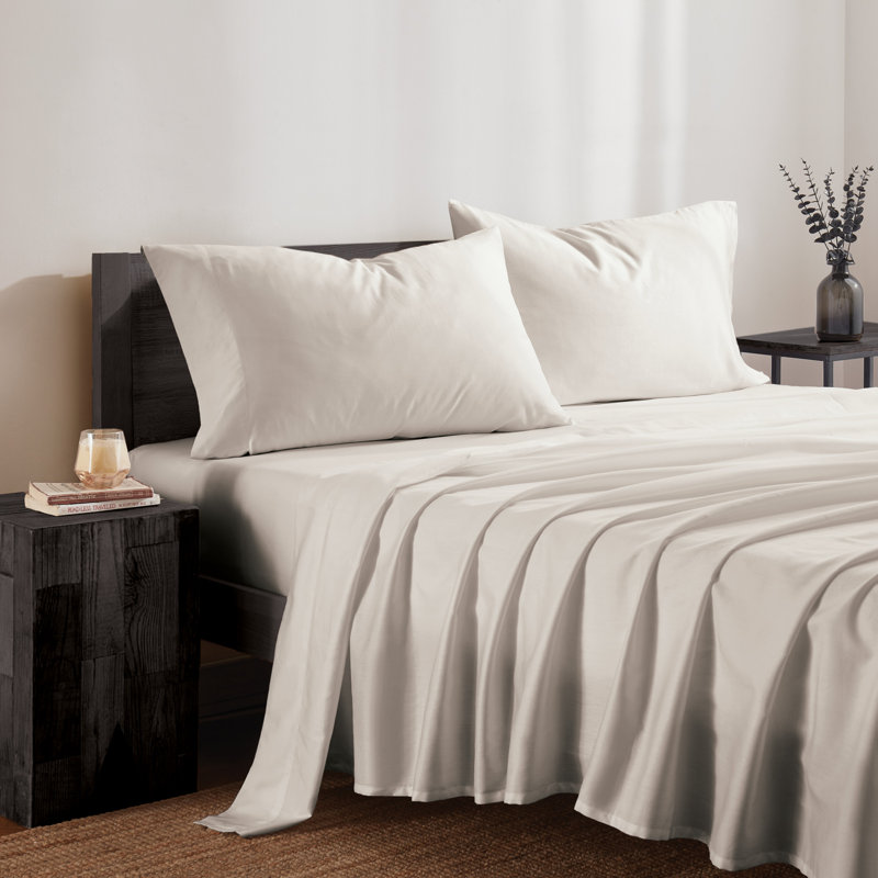 425 Sheets DKNY Cotton Sateen Sheet Set, Beige, King Sheet Set
