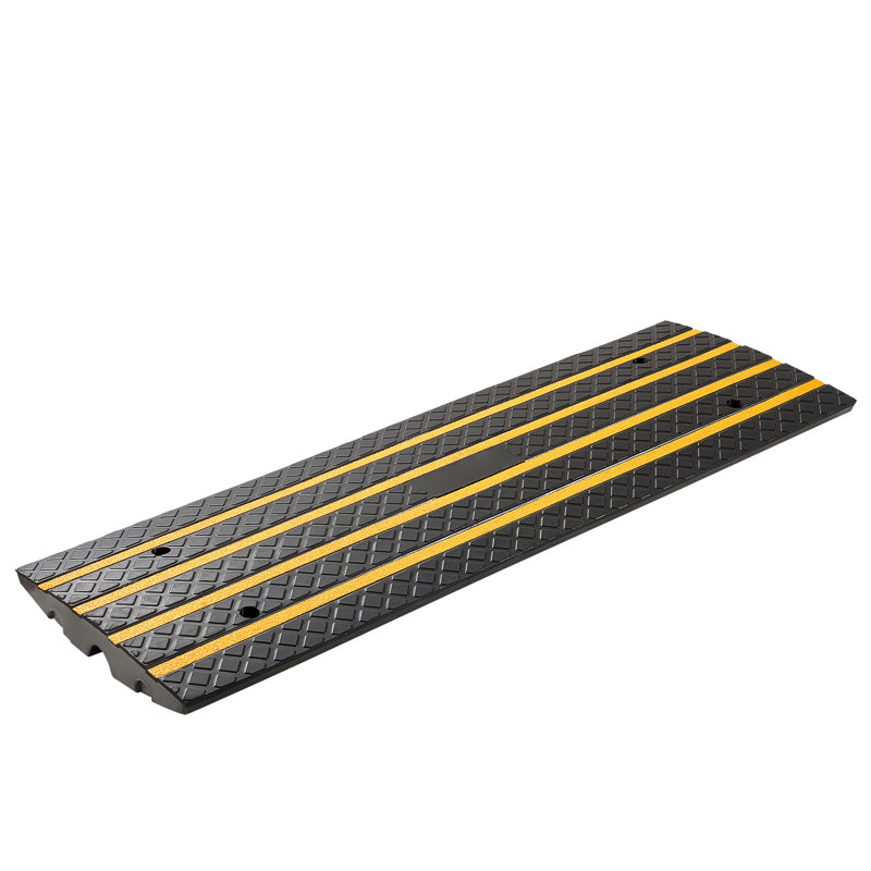 Rampe de bordure de voiture en caoutchouc, capacité de charge de 33069 lb, rampe de pont de bordure de 2,6 pouces avec bandes réfléchissantes jaunes, convient pour quai de chargement, entrepôt, garage, trottoir