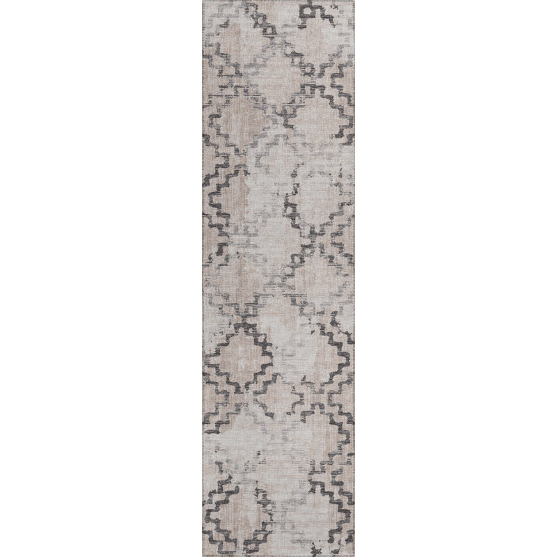 Tapis beige / gris à motif géométrique Kerwin, Tapis de couloir 2 pi 3 po x 7 pi 6 po