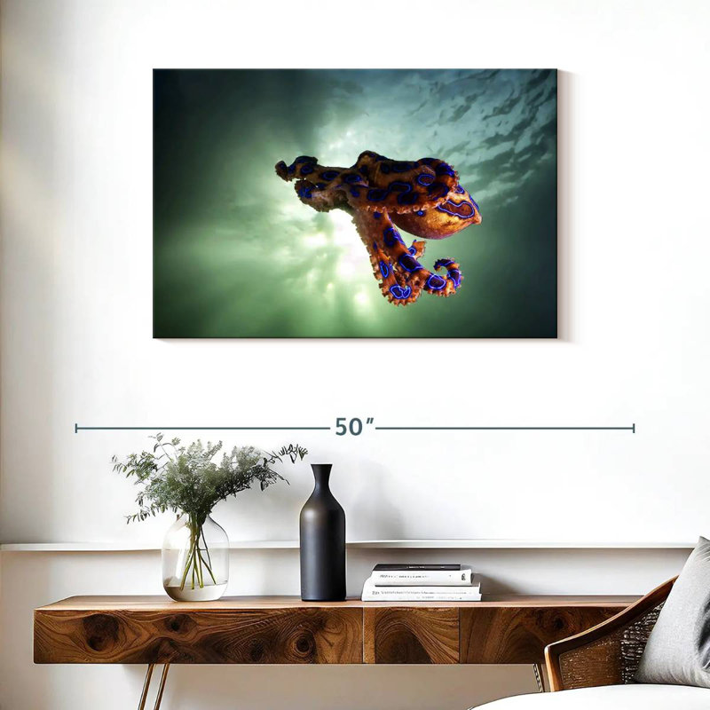 Brampt Underwater Blue Ringed Octopus, 24" H x 36" W