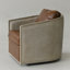  Fauteuil demi-tonneau pivotant en cuir véritable et bois de chêne-338442691