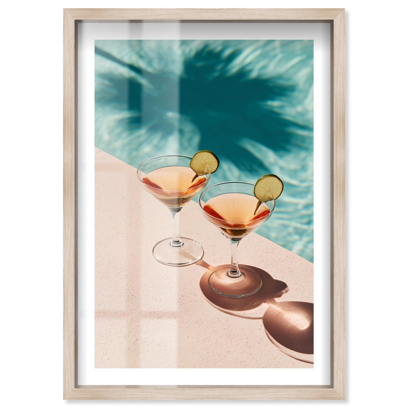 «Tropical Drinks By the Poolside Shadowbox» par Coastal Glam Art par Notoriart, cadre noir, 10 x 15, Cadre blond