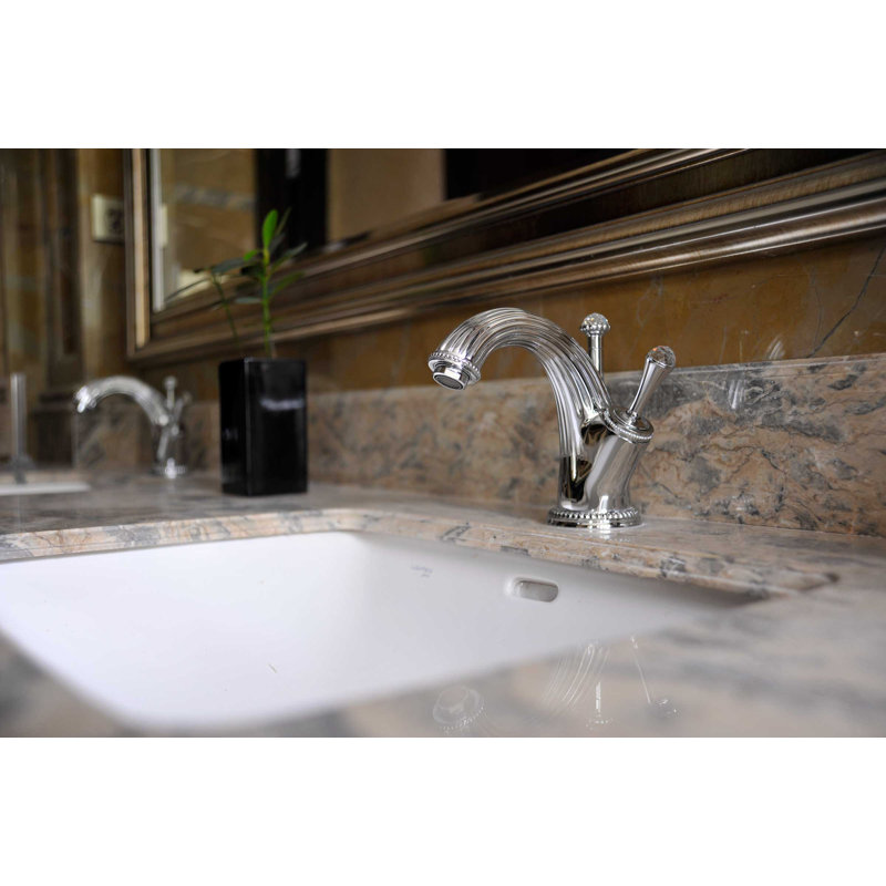 Single-Hole Single-handle Bathroom Faucet with Drain Assembly