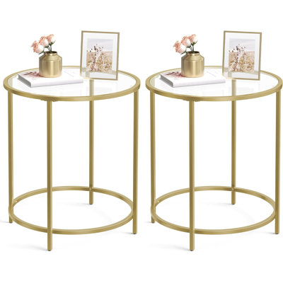 Ensemble de deux tables d'appoint dorées