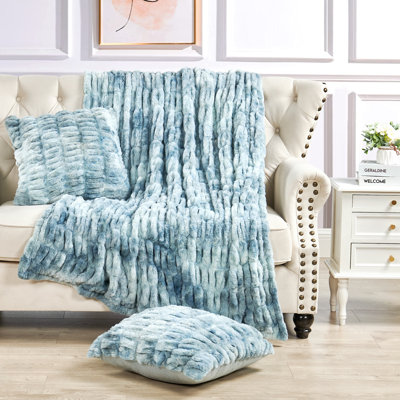 Knitted Throw Blanket