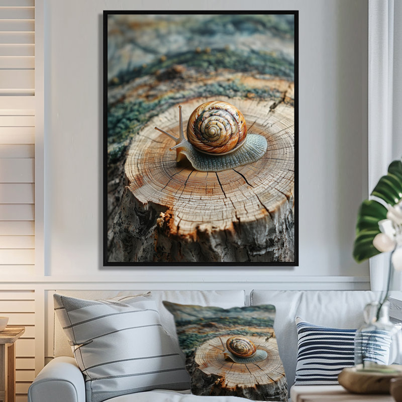 «Snail At The Mountain On Slide» - art mural grand escargot, Noir, Reproduction encadrée sans passe-partout