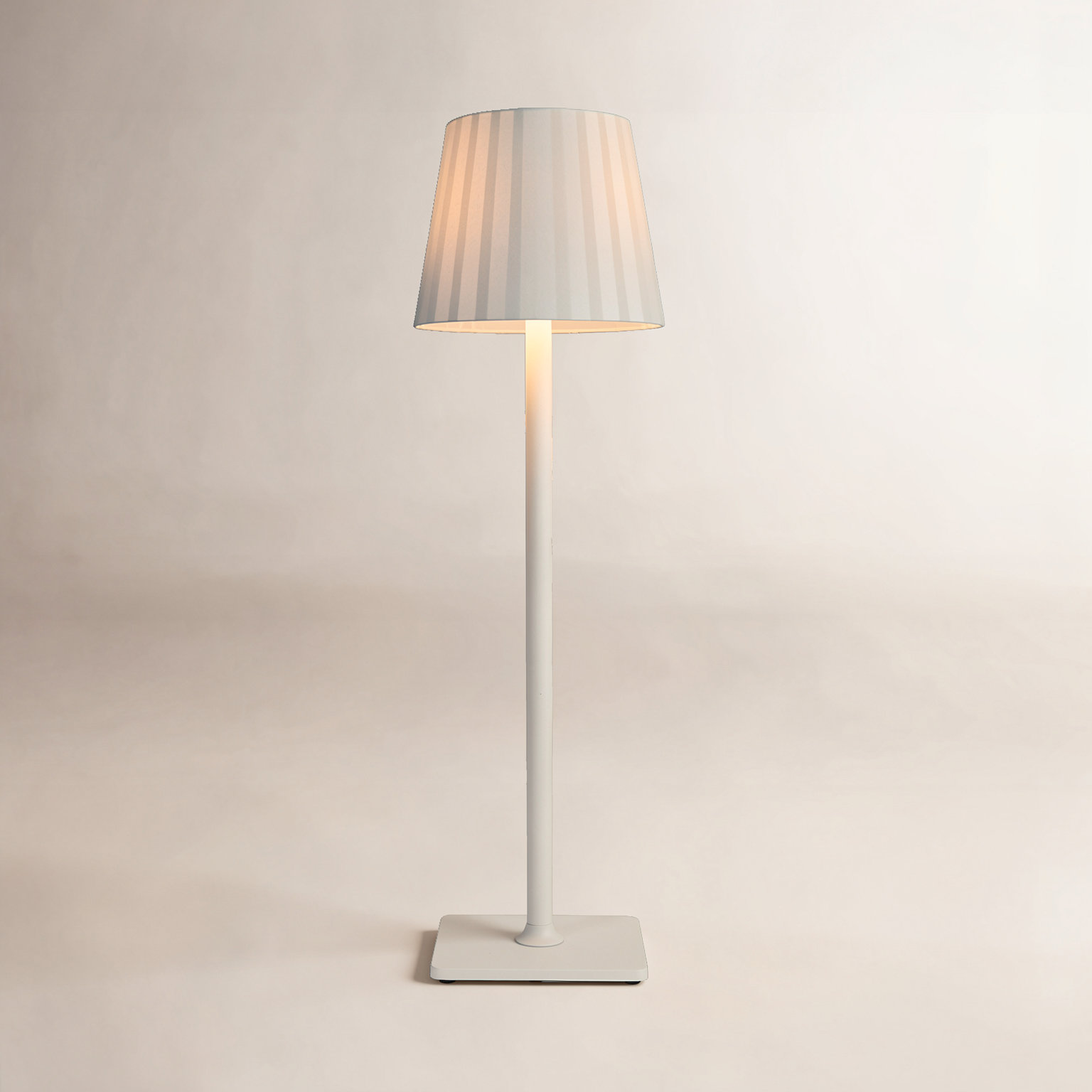 Dimmable Table Lamp