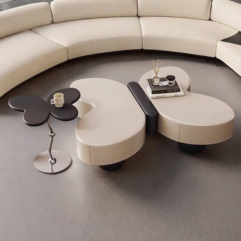 Table basse créative personnalisée de style crème