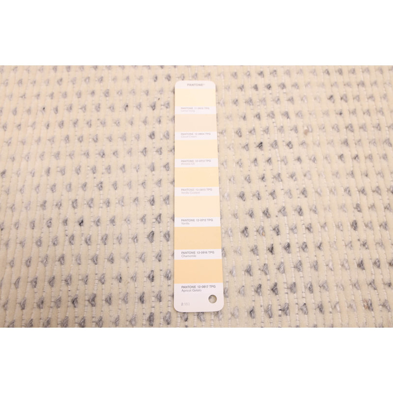 Tapis crème Ananda 7 pi 10 po x 10 pi 0 po