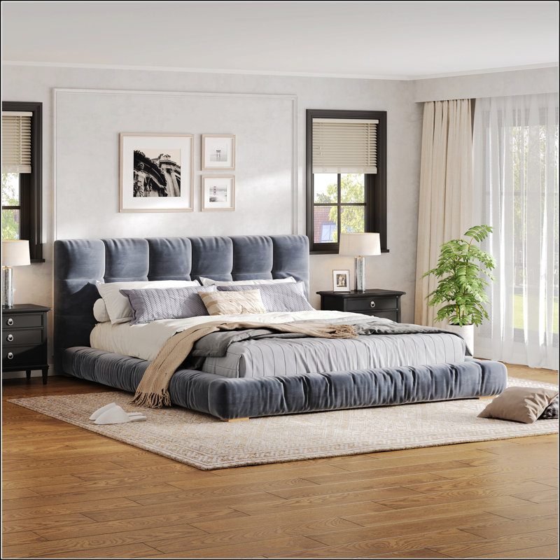 Structure de lit tapissier grand format en velours avec tête de lit capitonnée, conception moderne à profil bas, support de lattes robuste, pas de sommier tapissier, lit moelleux de luxe pour la chambre à coucher