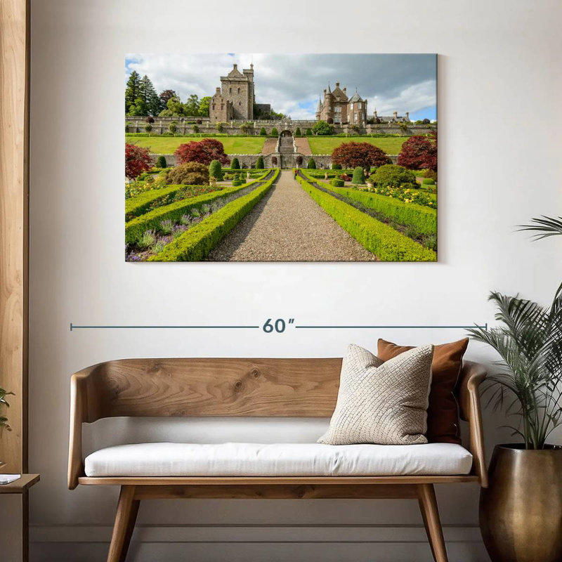 Jardins du château de Drummond, H 30 po x l 45 po