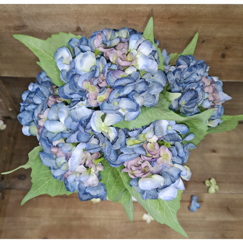 Arrangement floral hortensia, Bleu