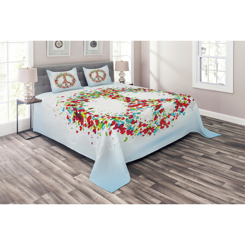 Groovy Polyester Coverlet, Queen Bedspread + 2 Shams