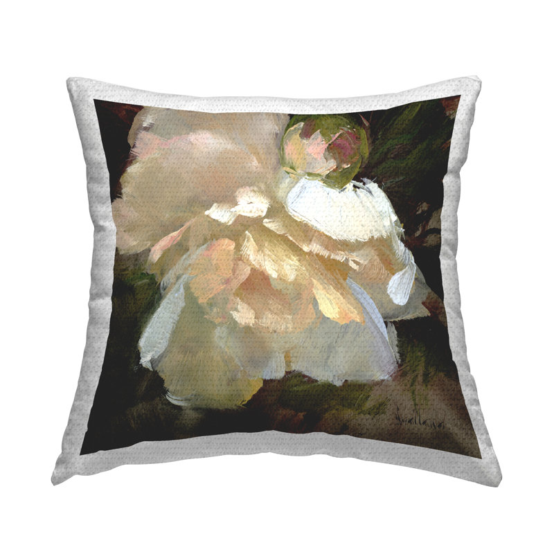 Coussin d'extérieur à volants et imprimé de fleurs blanches par Katie Swatland