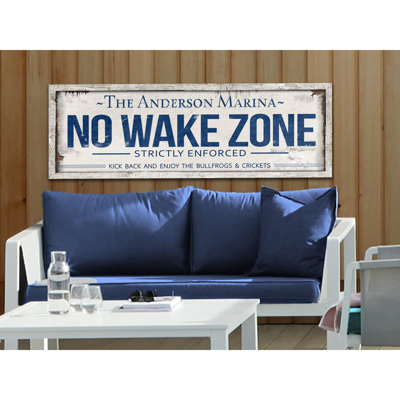 Nom de famille «No Wake Zone» personnalisé sur métal, H 16 po x l 48 po x P 0,04 po, Oui