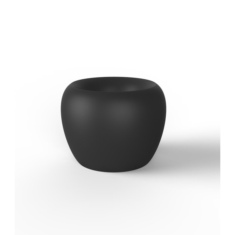 Blow Resin Pot Planter, Black, 29.5" H x 39.25" W x 39.25" D