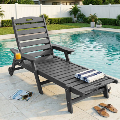 Chaise longue de patio réglable en PEHD à 6 positions avec roues et porte-gobelet pour fauteuil inclinable d'extérieur robuste pour piscine