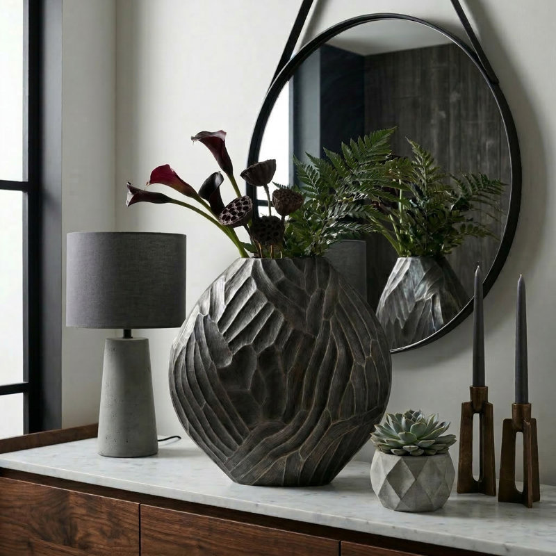 Vase Phillippi, Argent, H 21 po x l 22 po x P 6 po