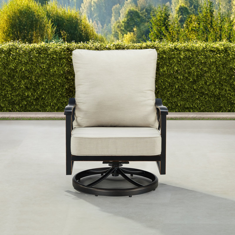 Woodhill Outdoor Swivel Lounge Chair