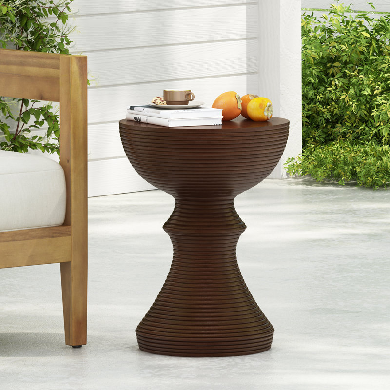 Table d'appoint d'extérieur en béton brun côtelé 16 po avec motif de sablier - Résistant aux intempéries pour patio