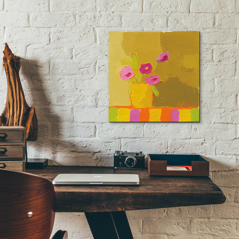 "Vase jaune" par Phyllis Adams, H 12 po x l 12 po x P 0,13 po