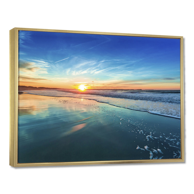 Paysage marin «Seashore with Distant Sunset», reproduction de photo, H 16 po x l 32 po, Cadre flottant, Doré