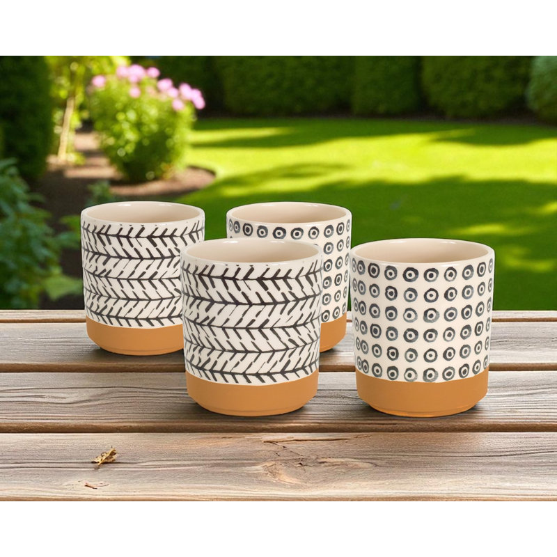 HomeRoots Pot Planter