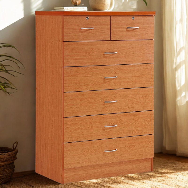 Willma 7 Drawer 31.5" W Chest, Cherry
