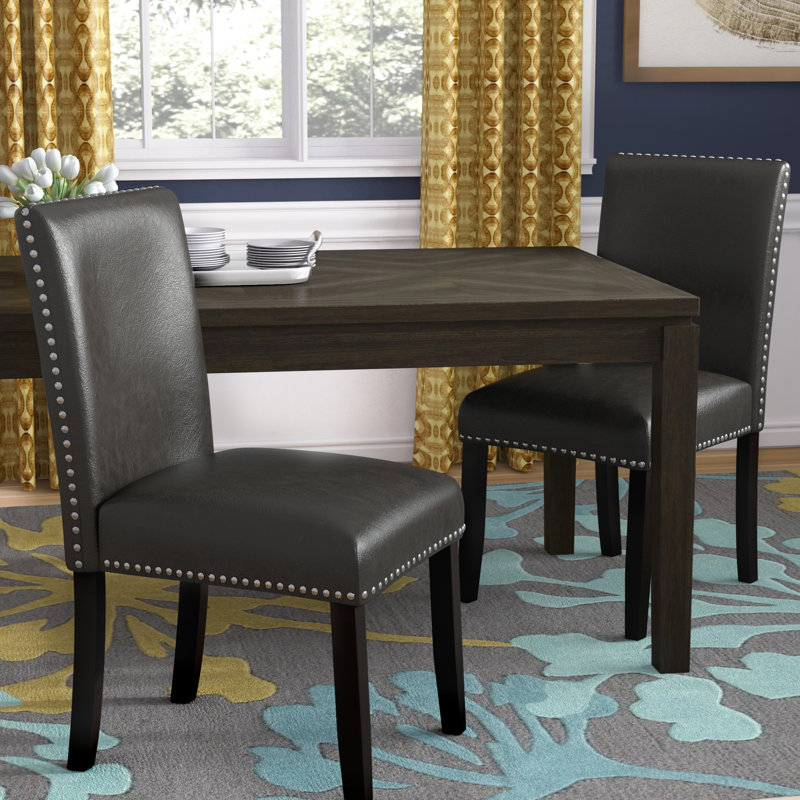 Chaise de salle à manger rembourrée noire Mcmorris