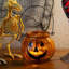 Ensemble de 4 porte-bougies d'Halloween avec bougies votives et grimace en métal