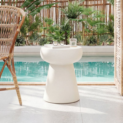 Tables d'appoint d'extérieur en forme de champignon en béton