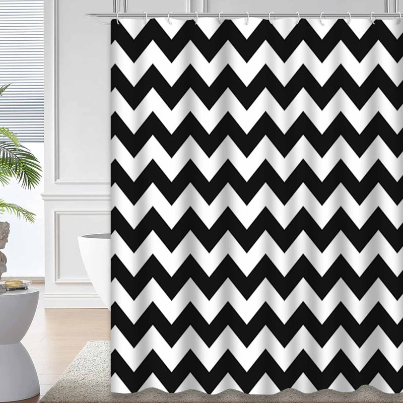 Rideau de douche épais à chevrons noirs avec 12 crochets, L 72 po x l 84 po