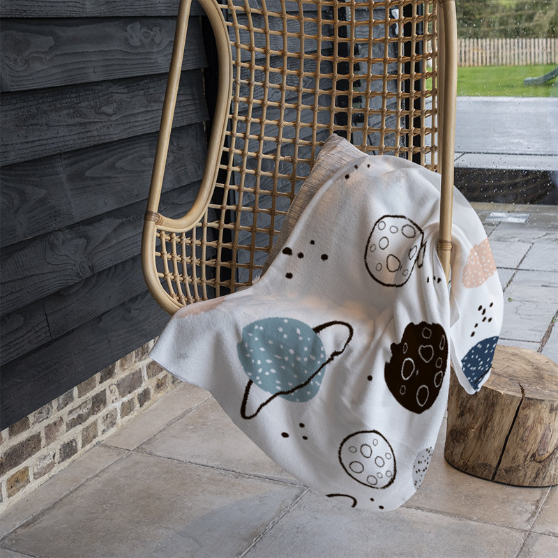 Ricard Throw Blanket