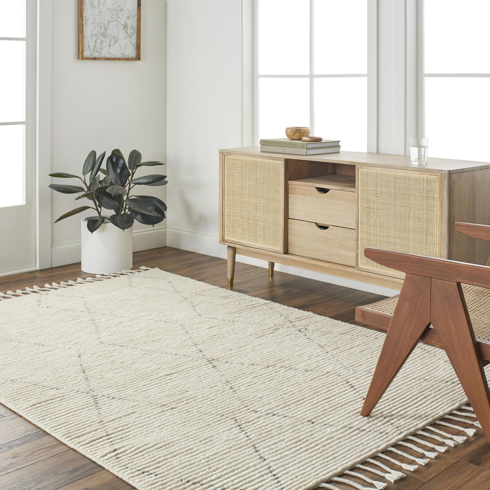 Talon Handmade Wool Cream Rug, Rectangle 6' x 9'