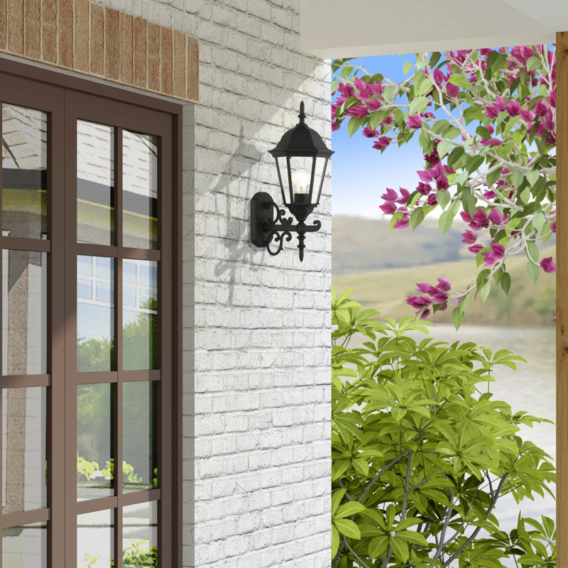 Holeman Aluminum Wall Light